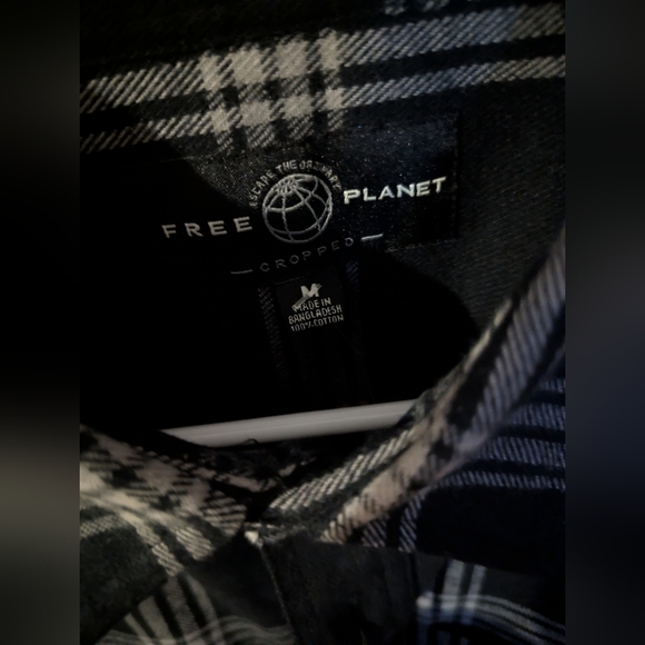 Free Planet Black and Gray Plaid Flannel Overshirt Men's Size M Long Sleeve - Picture 4 of 10